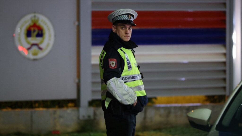 Police loyal to separatist Dodik thwart Bosnia’s arrest attempt Police loyal to separatist Dodik thwart Bosnia's arrest attempt