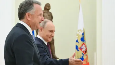 EPA/Kremlin US special envoy Steve Witkoff  and Russian President Vladimir Putin