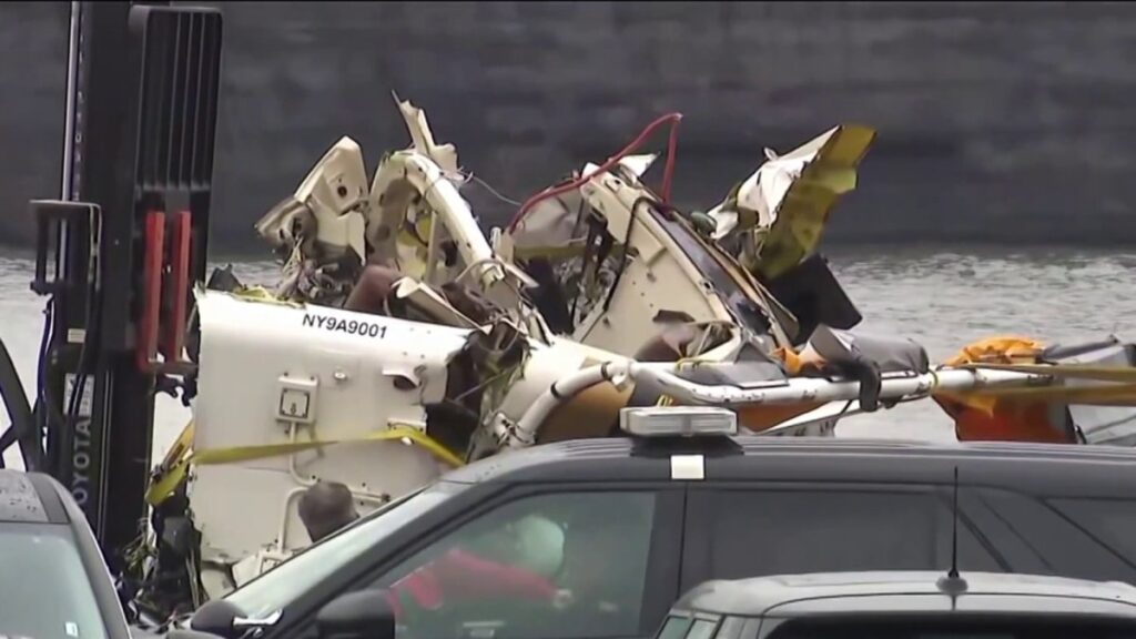 NTSB investigates Hudson River helicopter crash that killed family from Spain, pilot – NBC New York