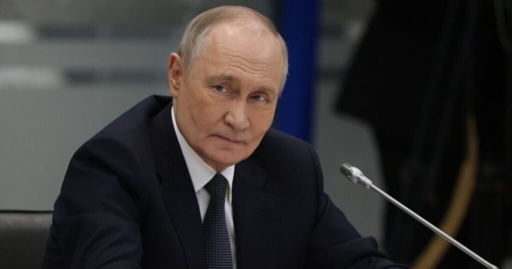 Ukraine war LIVE: Peace deal chances plummet after Putin's 'stalling' | World | News