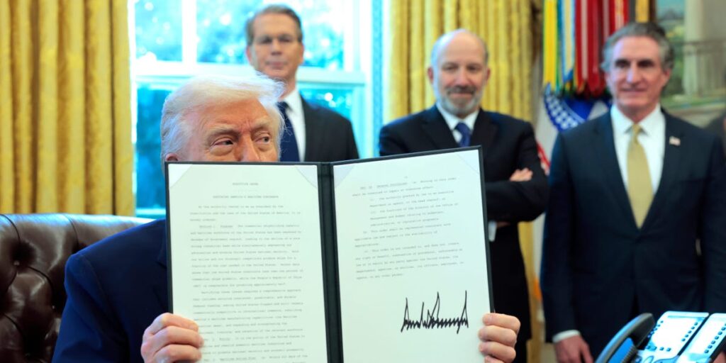 Trump Targets Low Water Pressure in Showers With New Executive Order Trump Targets Low Water Pressure in Showers With New Executive Order