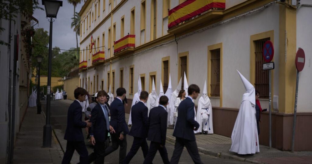 APTOPIX Spain Palm Sunday | World APTOPIX Spain Palm Sunday | World