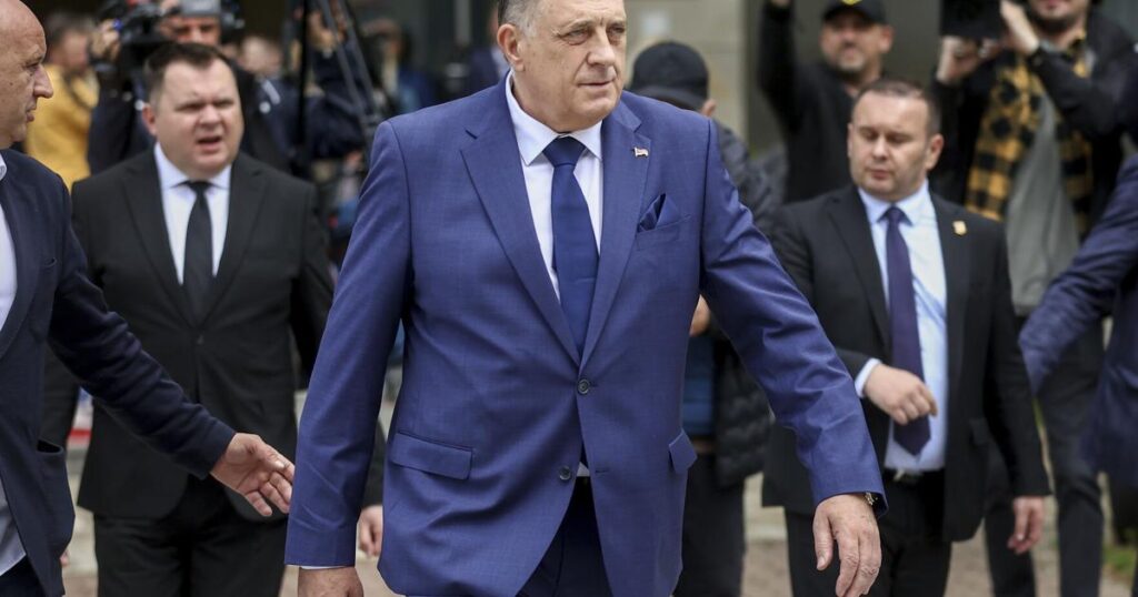 Top international official in Bosnia cuts financing for ruling Serb parties to pressure separatists | Ap