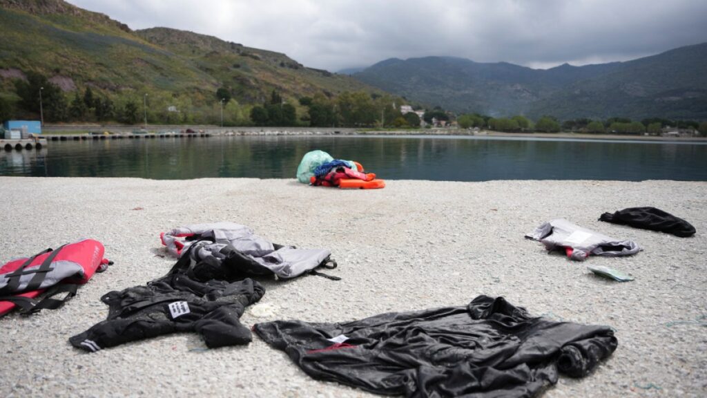 At least 16 killed as two refugee boats sink off Turkiye and Greece | Migration News At least 16 killed as two refugee boats sink off Turkiye and Greece | Migration News