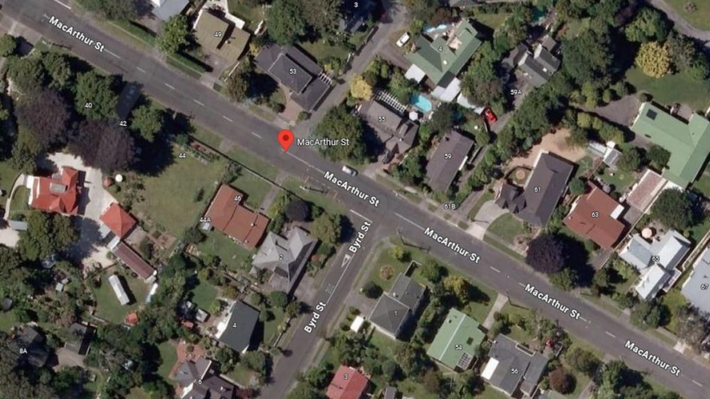 Levin armed manhunt: Two people in custody, while police search for a third