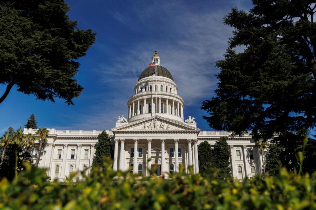 California Democrats take aim at renter late fees, energy bills with affordability package – Monterey Herald
