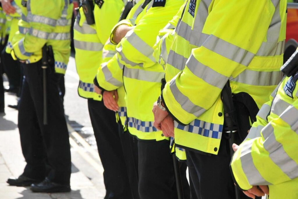 Police officers who fail background checks will be sacked under new powers