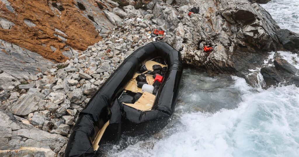 EU border agency threatens to slash Greek funding amid alleged illegal pushbacks of migrants – POLITICO EU border agency threatens to slash Greek funding amid alleged illegal pushbacks of migrants – POLITICO