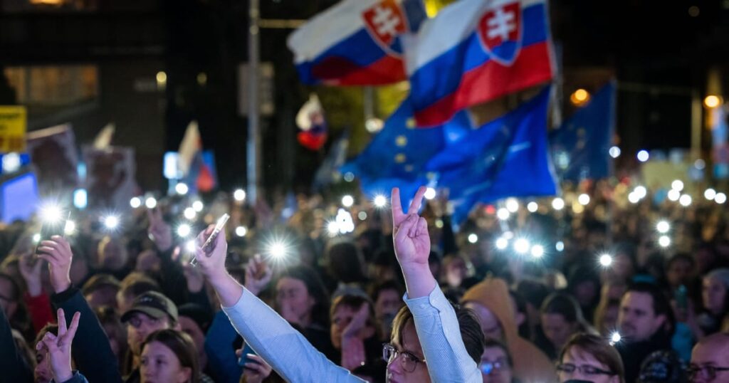 Slovakia grapples with new protests over ‘Russian-style’ bill – POLITICO