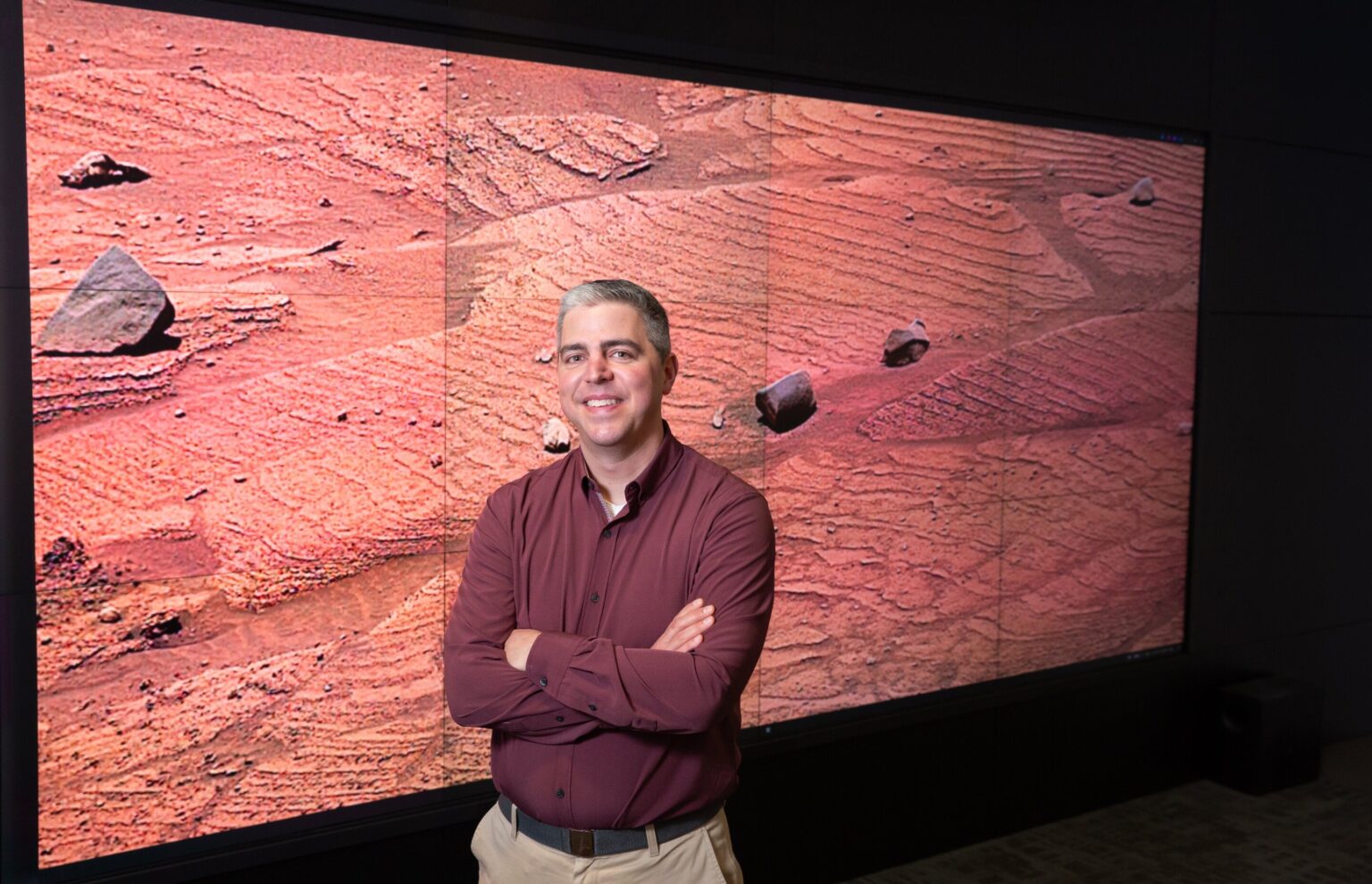 Curiosity rover finds large carbon deposits on Mars