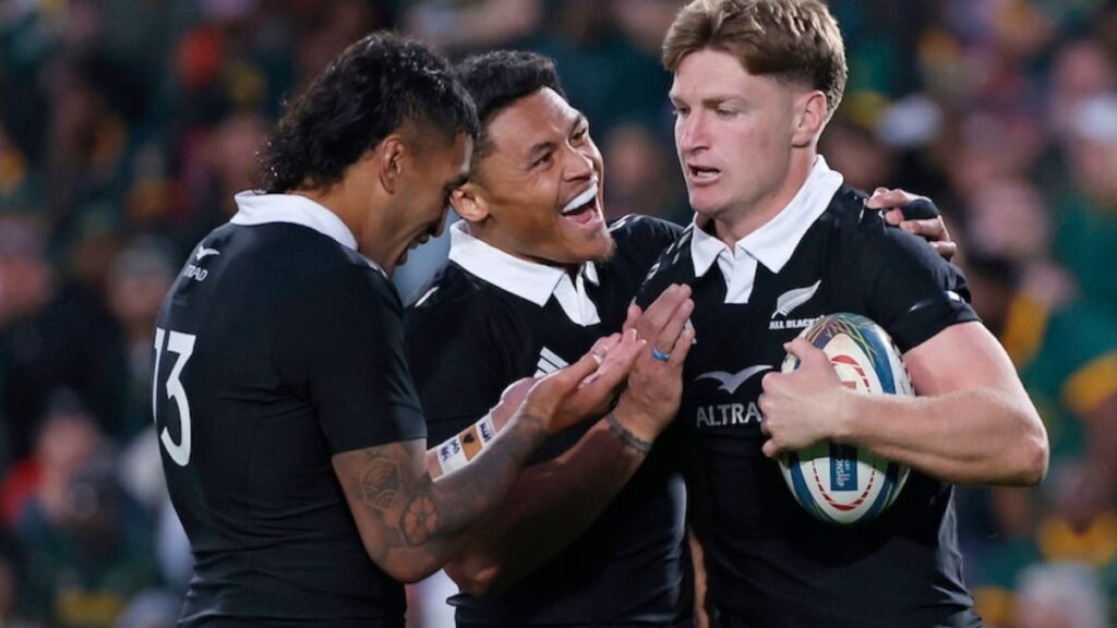 All Blacks sabbaticals: Smith supports Barrett, Ioane’s Leinster stints