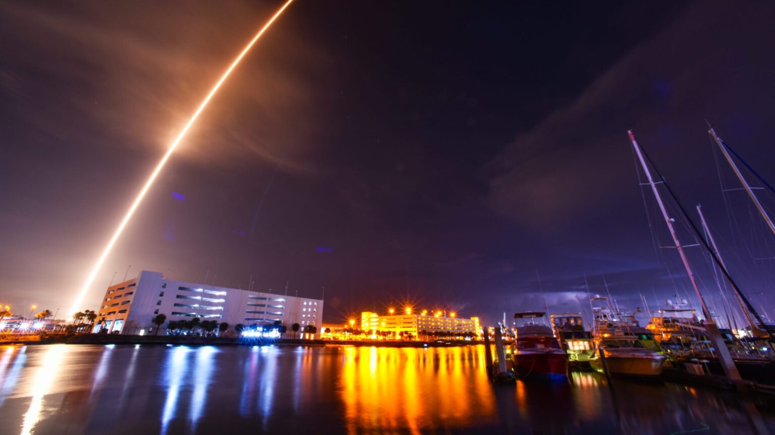SpaceX launches Fram2: 4 astronauts seek to make historic flight over Earth's poles