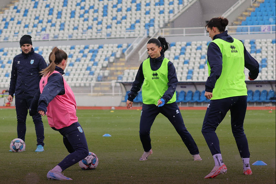 Kosovo-girls