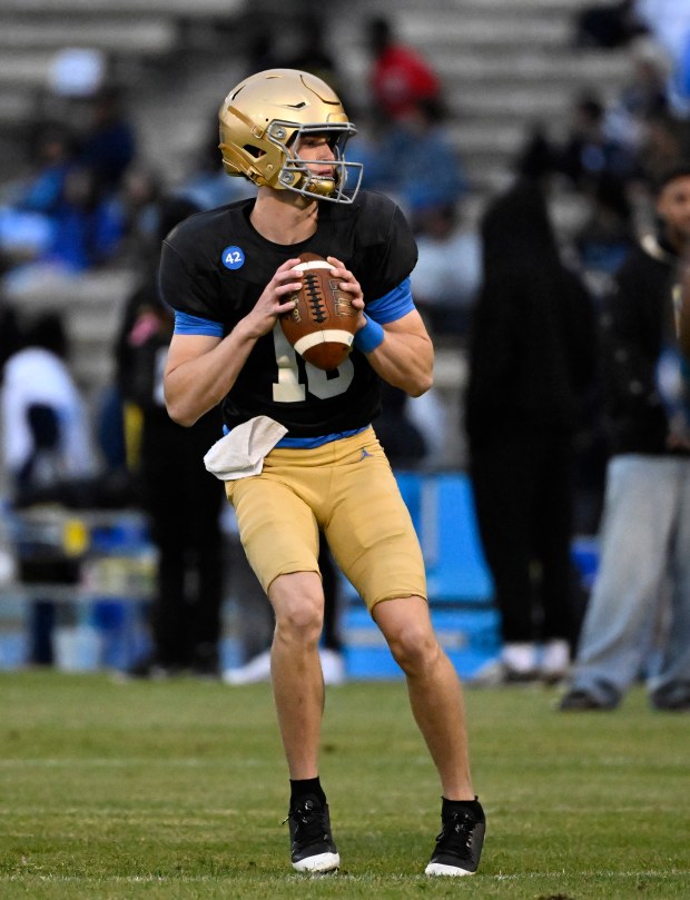 Quarterback Henry Hasselbeck #10 of the UCLA Bruins during UCLA...