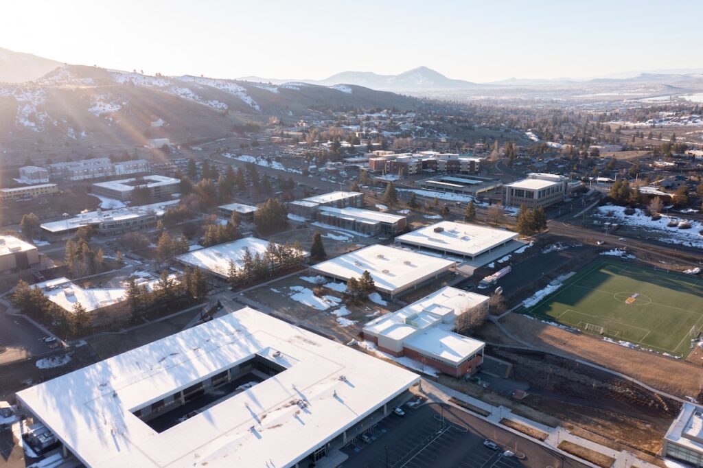 Oregon Tech proposes to start up new medical school to address rural physician shortage Mostly Sunny