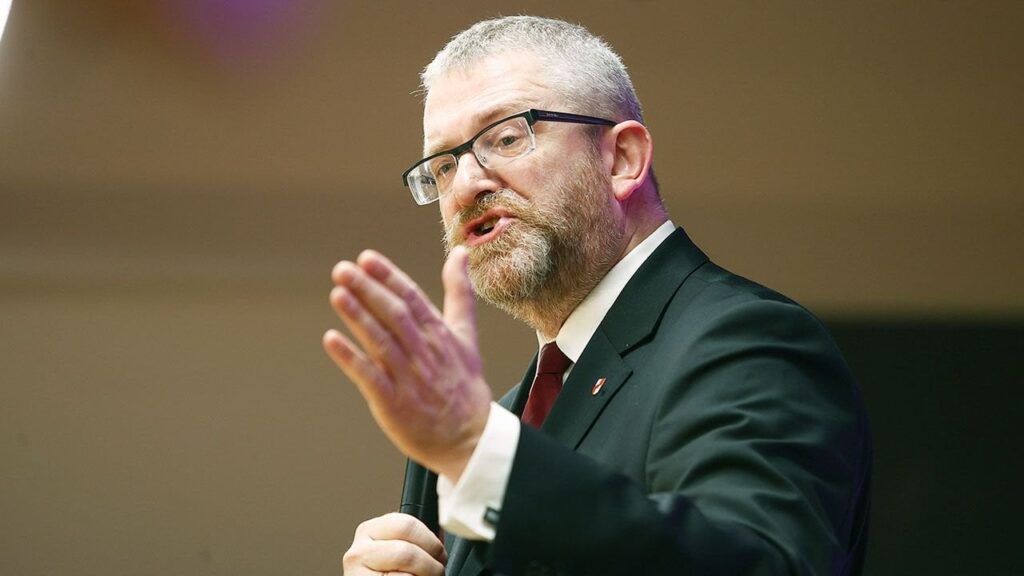 MP Braun invaded the hospital in Oleśnica. He tried to stop the doctor