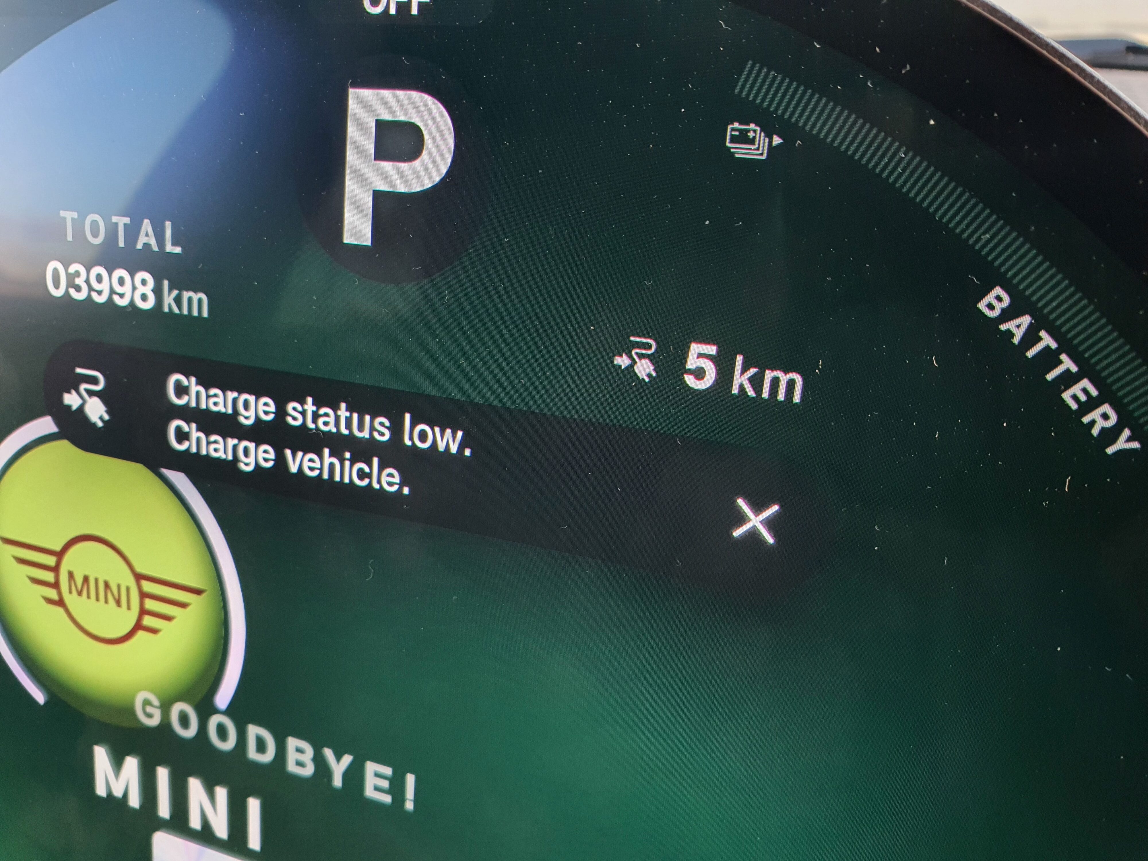 Photo of the infotainment screen on a 2025 Mini Countryman SE All4 showing 5km of battery range left. Taken on the 2025 Pork Pie Charity Run.