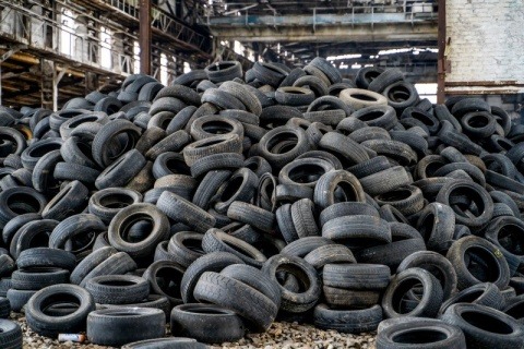 Environment Agency to review its approach to waste tyre exports