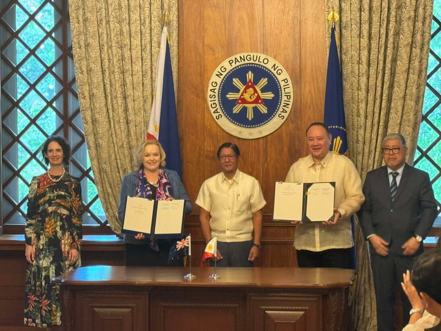 Philippines, New Zealand sign visiting forces deal