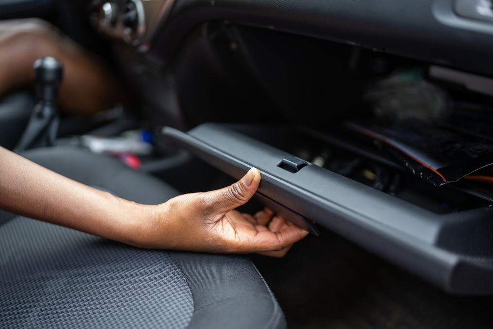 Spain issues warning over glovebox key habit « Euro Weekly News Spain issues warning over glovebox key habit « Euro Weekly News