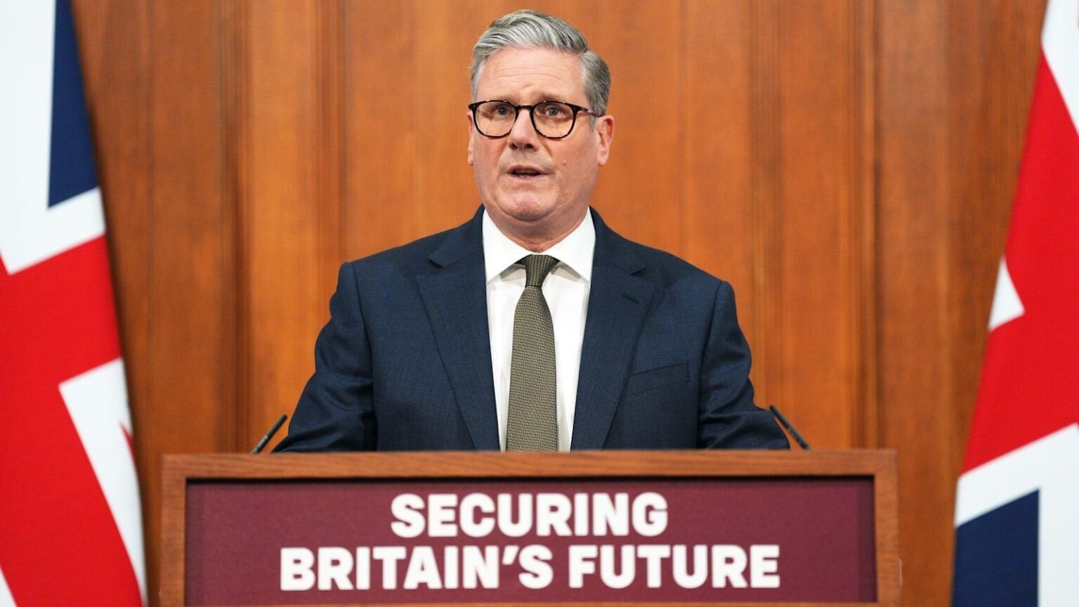 Starmer aims to pass emergency law to 'take control' of British Steel Plant