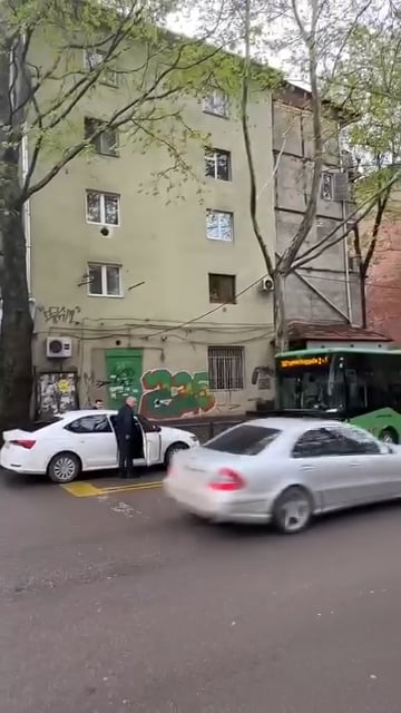 This is the mother -in -law dog (so -called police/militia) so they have to do whatever they have to do and have not been removed or allowed on the bus.