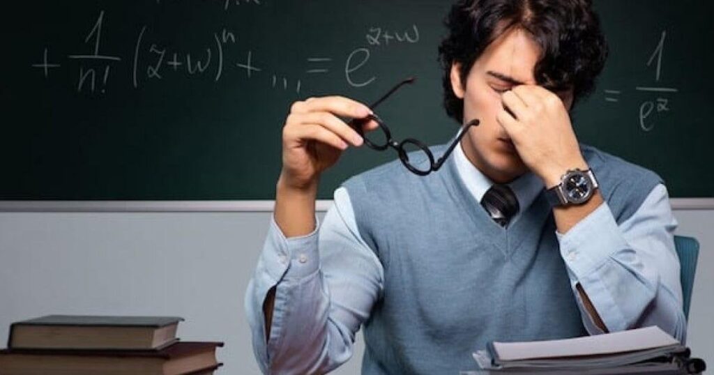 Will a new Lieutenant to get 1,700 € and the newly -built teacher 700 €?