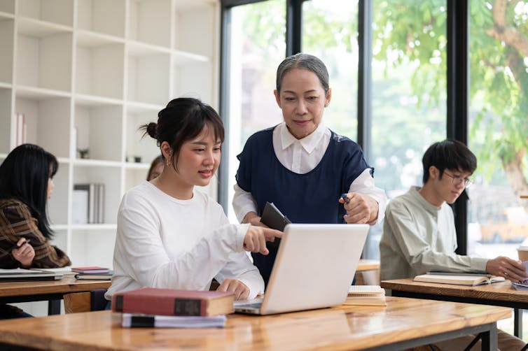Supervisors, advisors, and PhD candidates need to maintain open and supportive communication with one another.