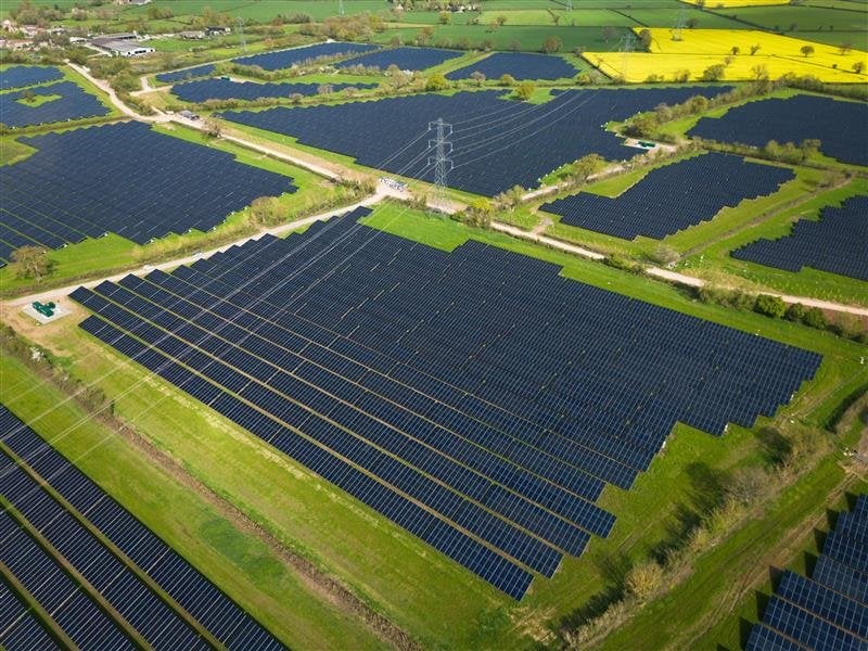 Great Britain achieves new maximum solar generation record