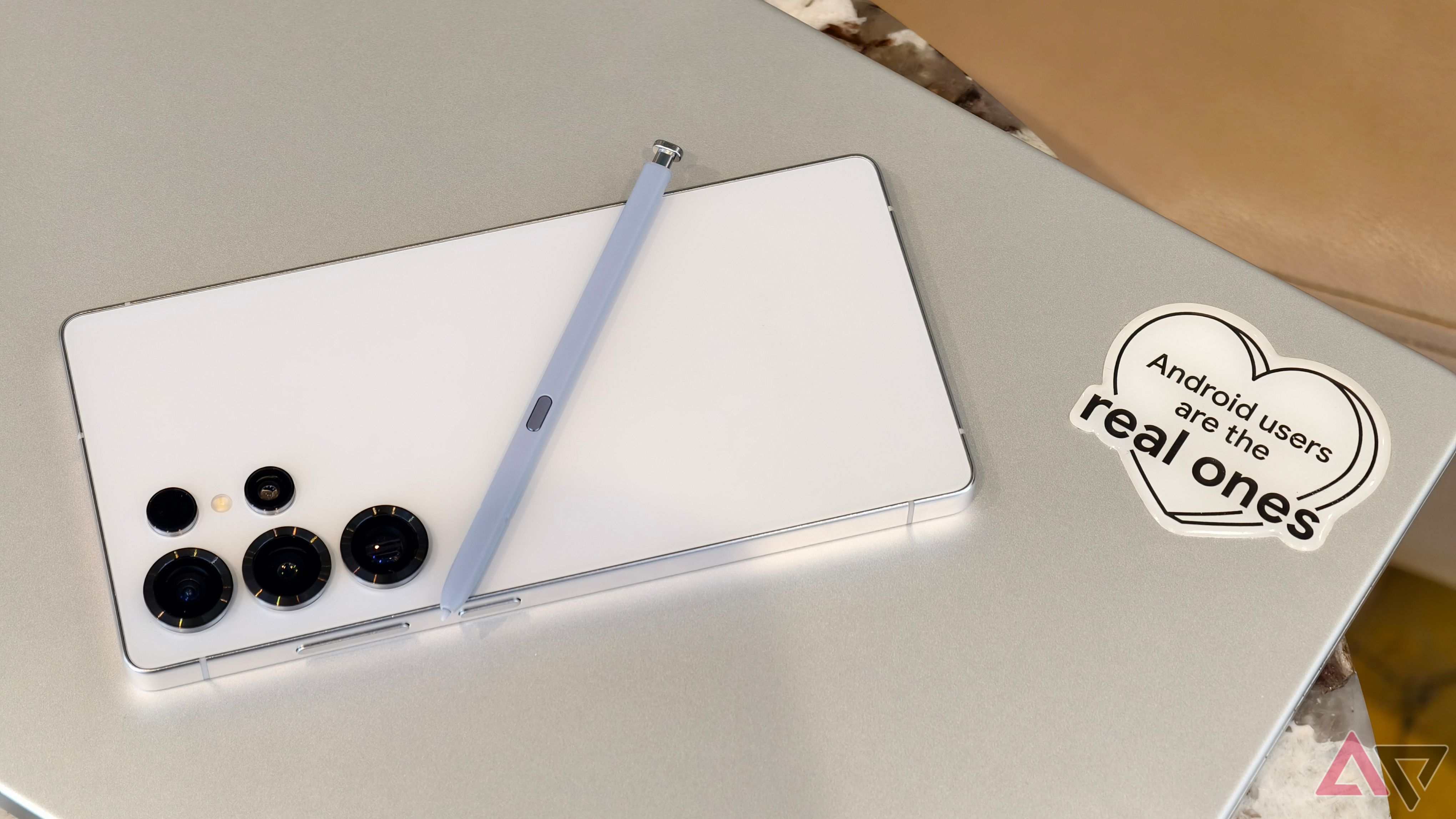 Galaxy S25 Ultra with S Pen