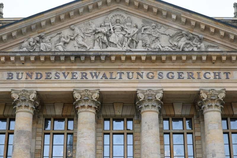 Top German Court Authorizes Migrant Deportations to Greece Top German Court Authorizes Migrant Deportations to Greece