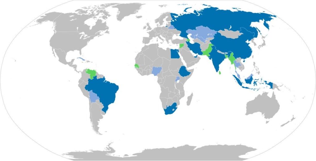 As the US retreats from the post-WW2 global order it created, 22 countries are lining up to join the BRICS alliance, which seeks a new global order.