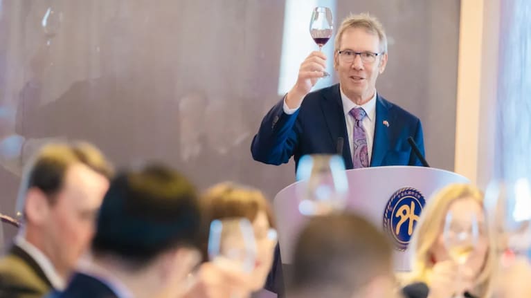 MP Stuart Smith holds a toast at a meeting of the All-Party Parliamentary Group in Taiwan in April 2025.