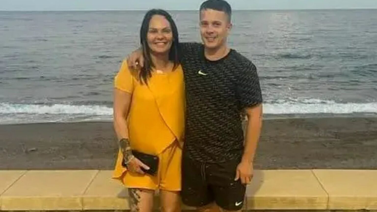 Heartbroken mum of Brit, 35, mysteriously found dead with head wound in Spain demands answers amid murder cover-up fears Heartbroken mum of Brit, 35, mysteriously found dead with head wound in Spain demands answers amid murder cover-up fears