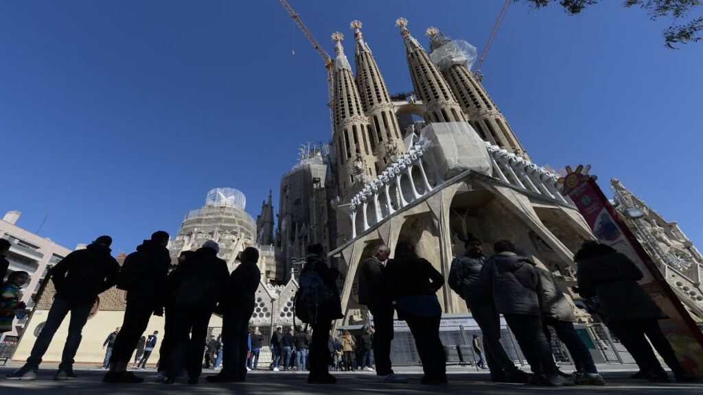 Spain stops its golden visa programme on April 3. Here’s why – Firstpost Spain stops its golden visa programme on April 3. Here's why – Firstpost
