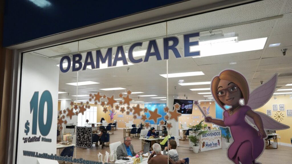 Obamacare health plan problem-solvers axed in HHS layoffs : Shots