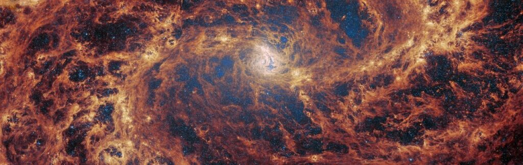 Webb uncovers possible hidden supermassive black hole in nearby spiral galaxy M83