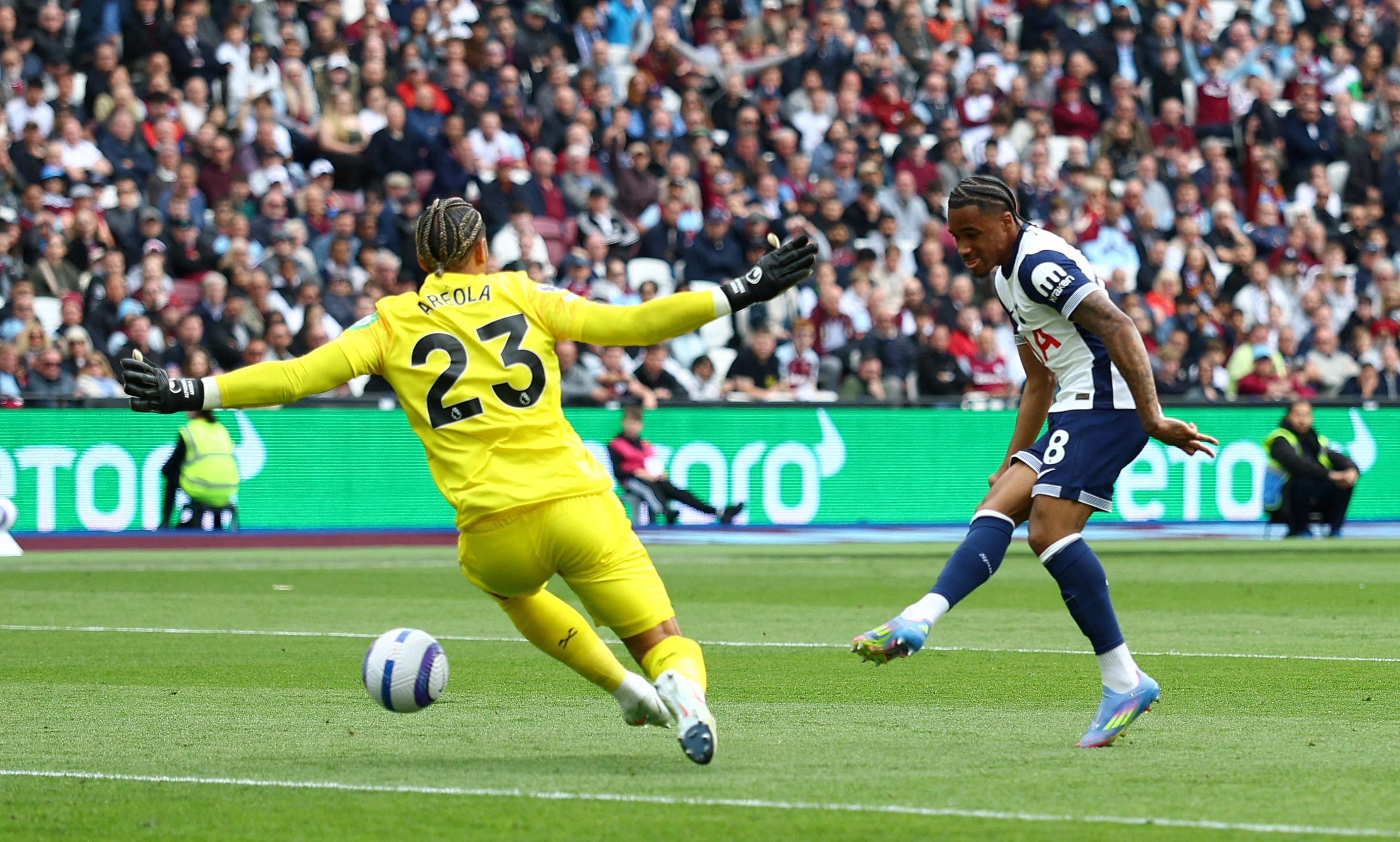 Premier League - West Ham United v Tottenham Hotspur