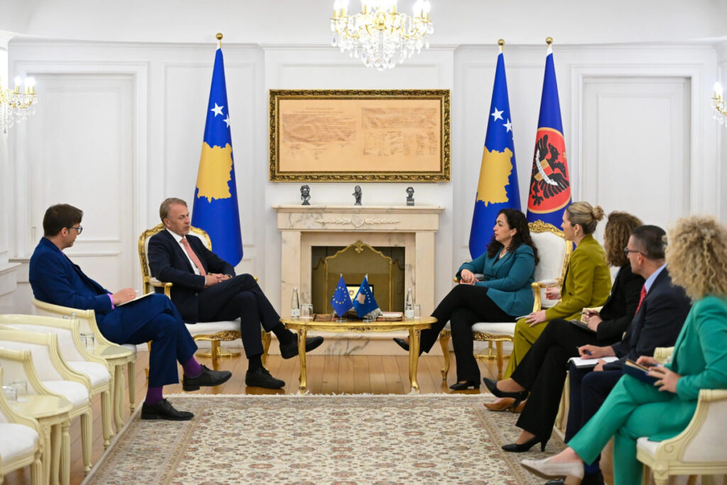Osmani informs Oravi about the planned consultative meeting with political party leaders Osmani informs Oravi about the planned consultative meeting with political party leaders