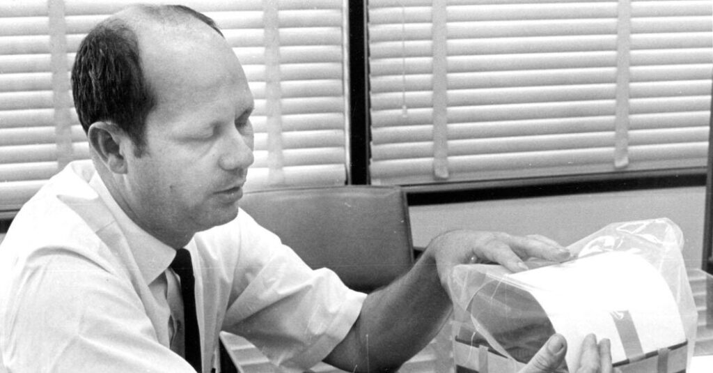 Ed Smylie, Who Saved the Apollo 13 Crew With Duct Tape, Dies at 95 Ed Smylie, Who Saved the Apollo 13 Crew With Duct Tape, Dies at 95