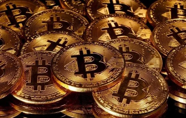 Cryptocurrencies are about emotions, not the real economy. Economist explains the strong volatility of digital assets