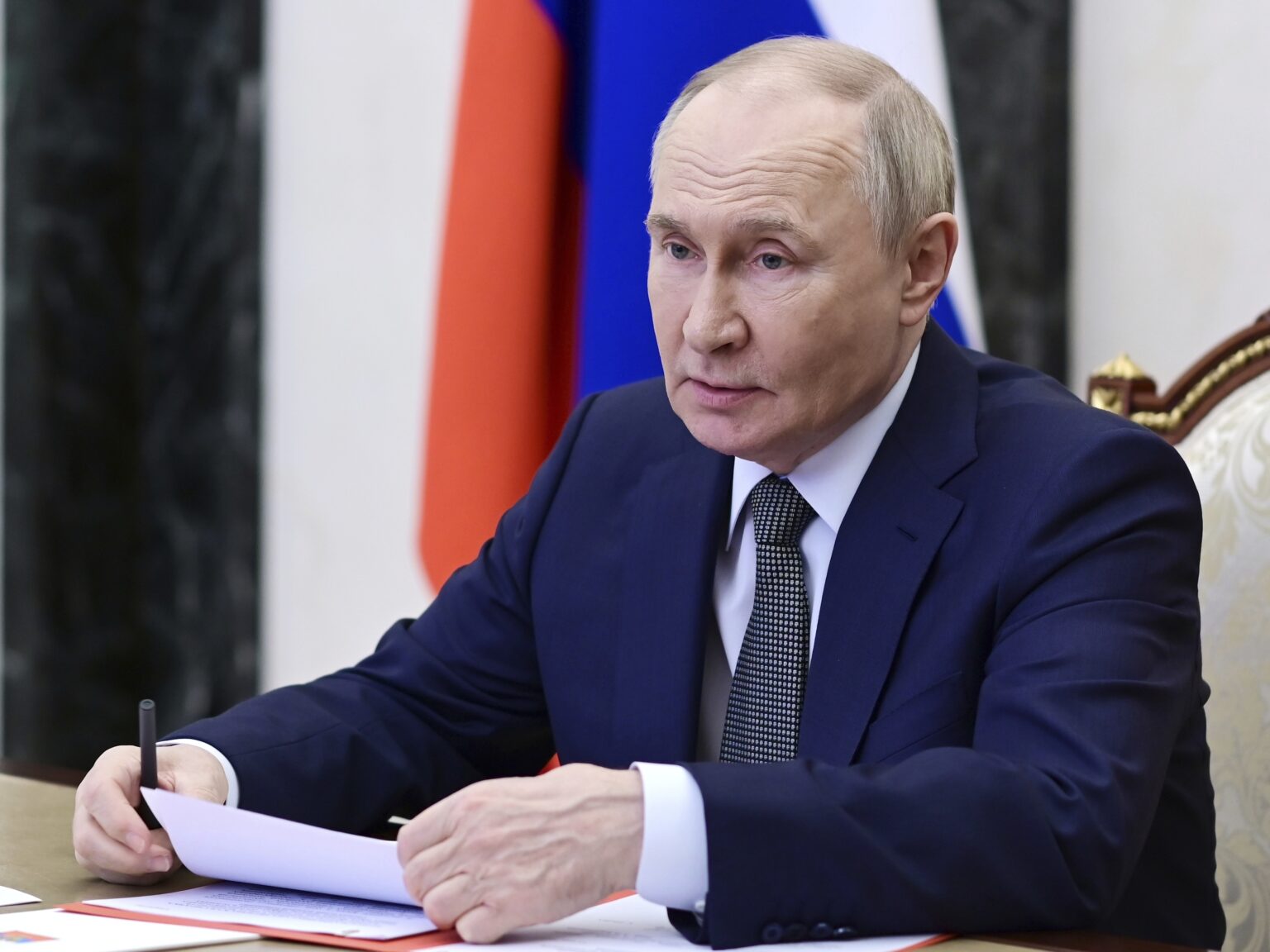 Trump and Putin talk more than 2 hours but without a Russia-Ukraine ceasefire deal