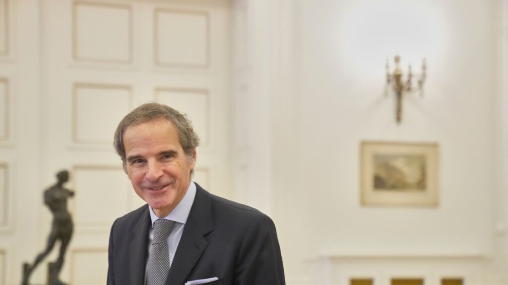 Goods delivered by nuclear power? UN agency chief meets Greek shipowners to discuss the idea Goods delivered by nuclear power? UN agency chief meets Greek shipowners to discuss the idea