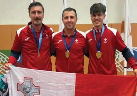 GSSE: Gold for men’s team in table-tennis