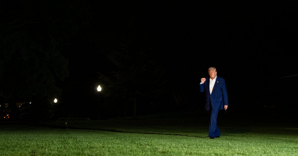 Trump Turns a Blind Eye to Climate Change Trump Turns a Blind Eye to Climate Change