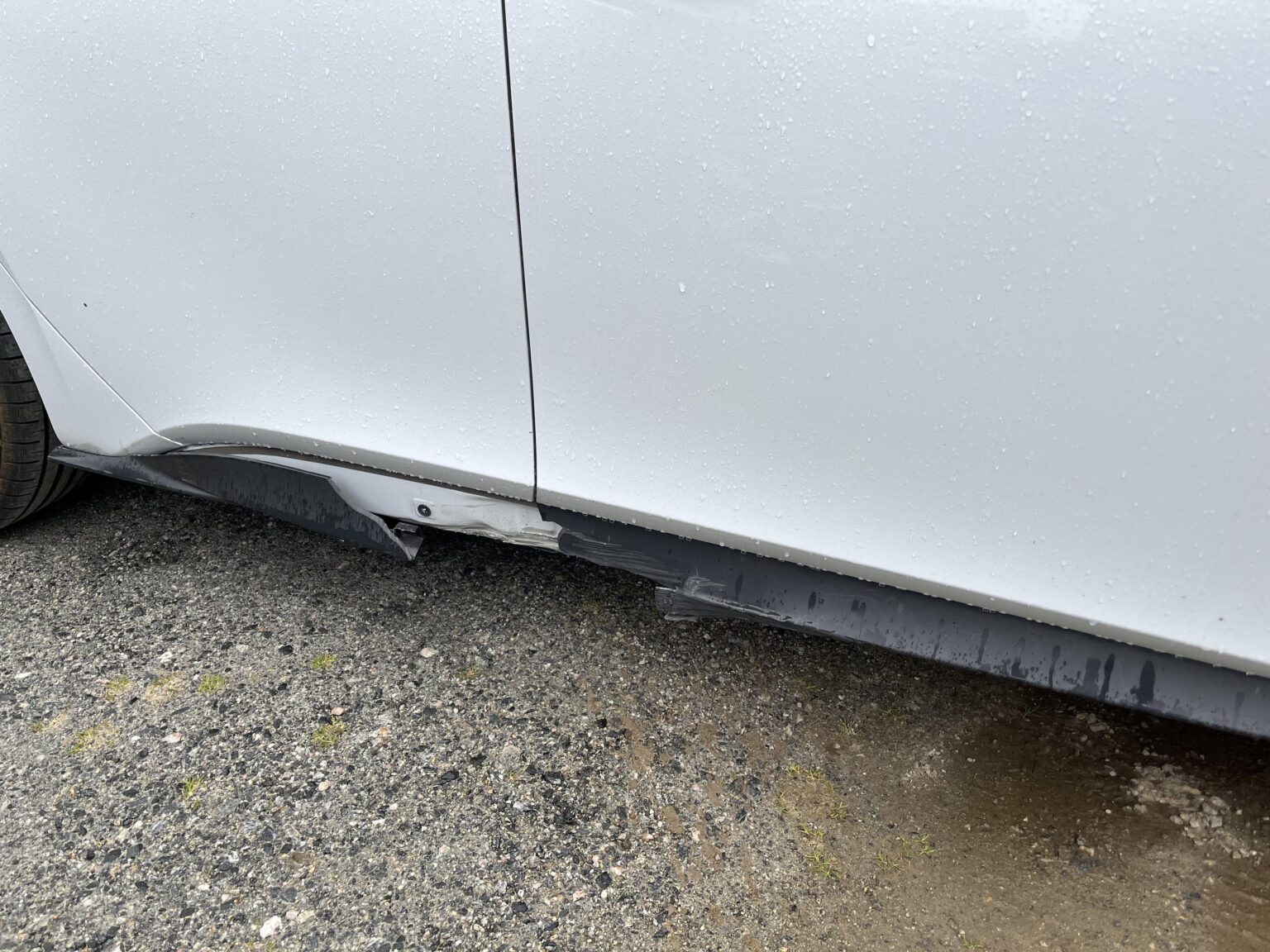 What to do in case of damage to rented car?