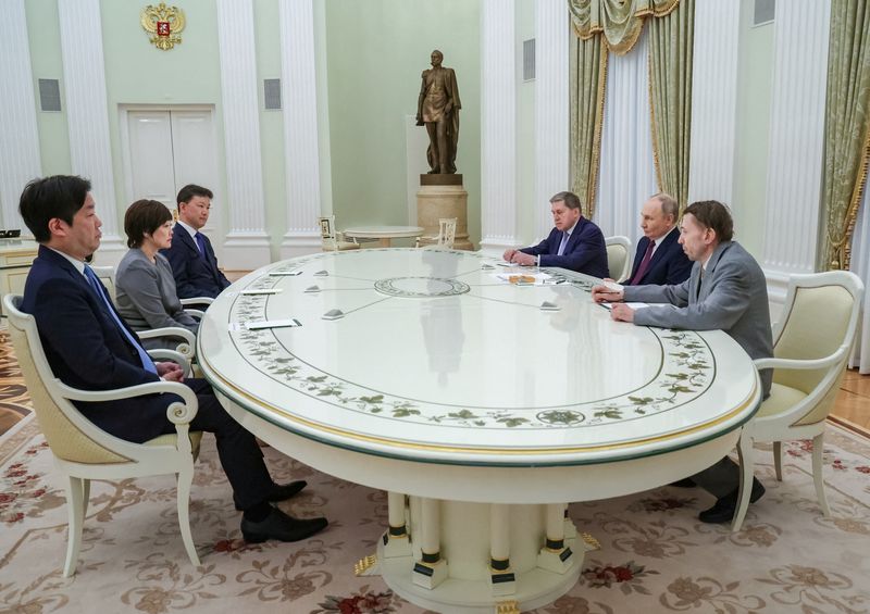 Russia’s Putin praises Abe, says late Japanese PM wanted peace treaty | WKZO | Everything Kalamazoo