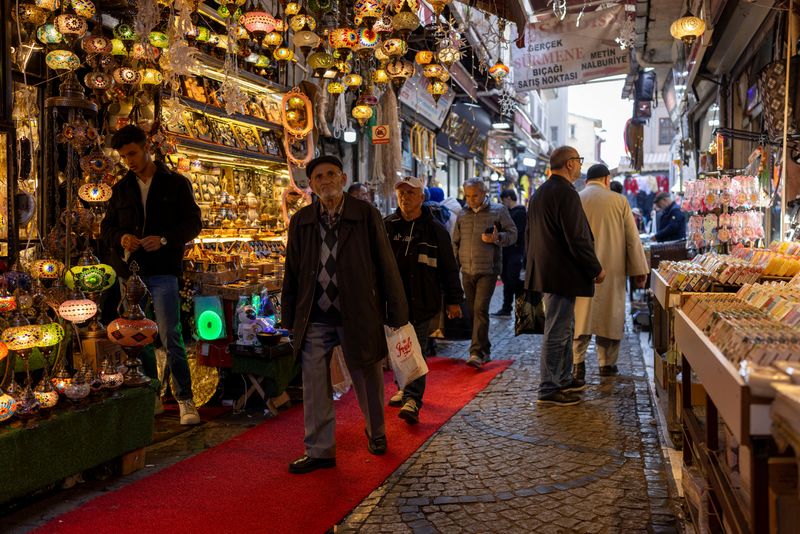 Turkey’s economy grew 2.0% in first quarter, below forecasts