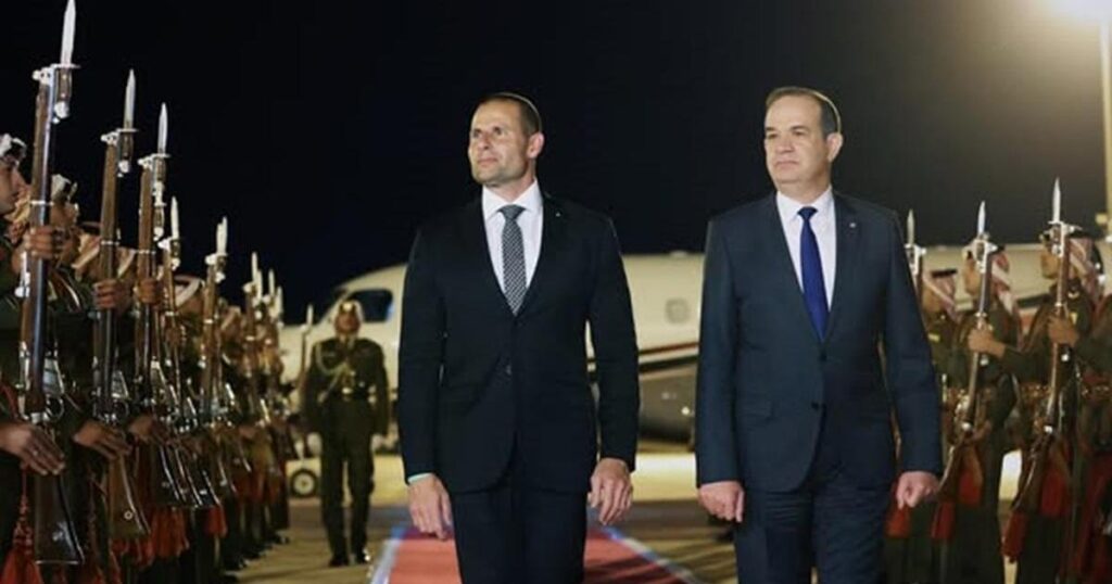 Prime Minister visits refugee camp during Jordan visit
