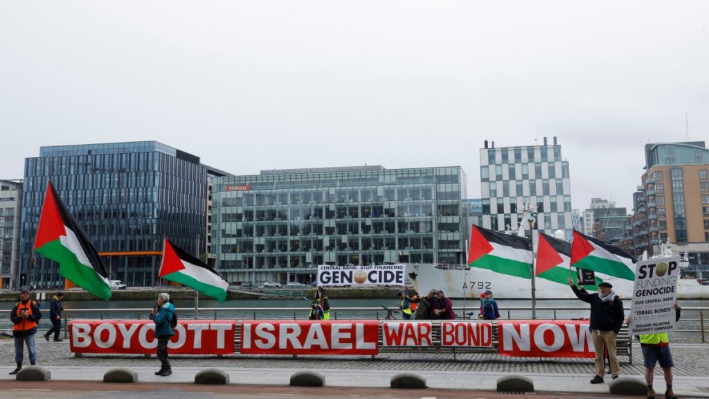 Ireland moves to prohibit trade with Israeli-occupied lands Ireland moves to prohibit trade with Israeli-occupied lands